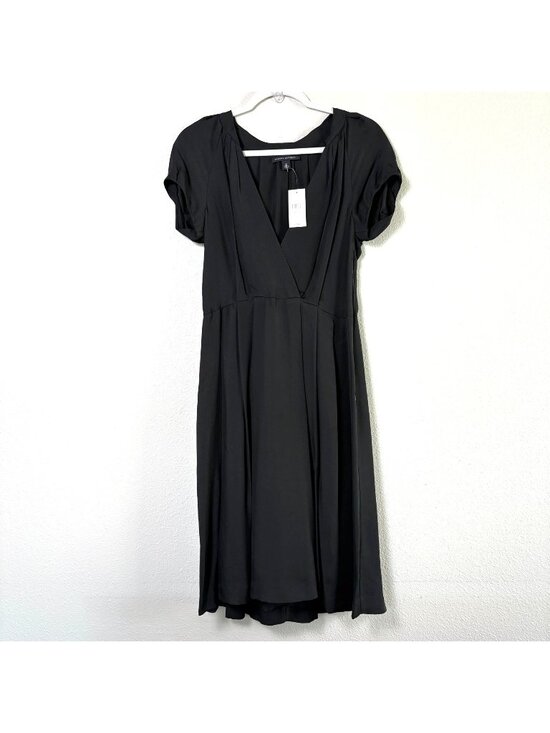 Banana Republic Dresses & Skirts - Banana Republic Midi Dress Womens 10 Black 100% Silk V Neck Short Sleeve